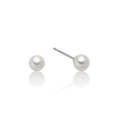 Orecchini donna Miluna Perle PPN556BMV3 Realizzati in oro 18kt, 750/1000. 2 Perle vere R. Colore Perla: Bianco. Dimensione perla: 5,5-6mm.